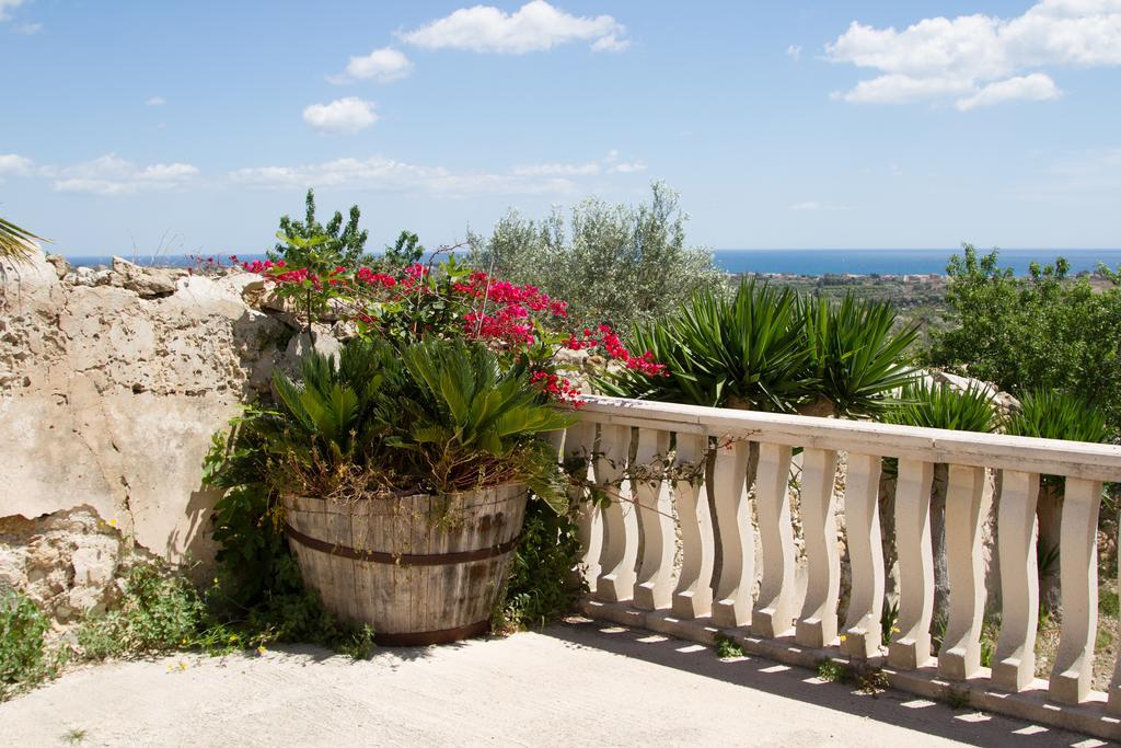 Agriturismoeloropizzuta Lido di Noto 외부 사진